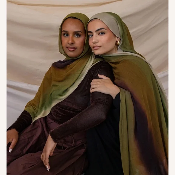 Vela Ombre Olive 🫒 - Picture 2 of 2